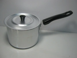 Кастрюля 1,5л.
